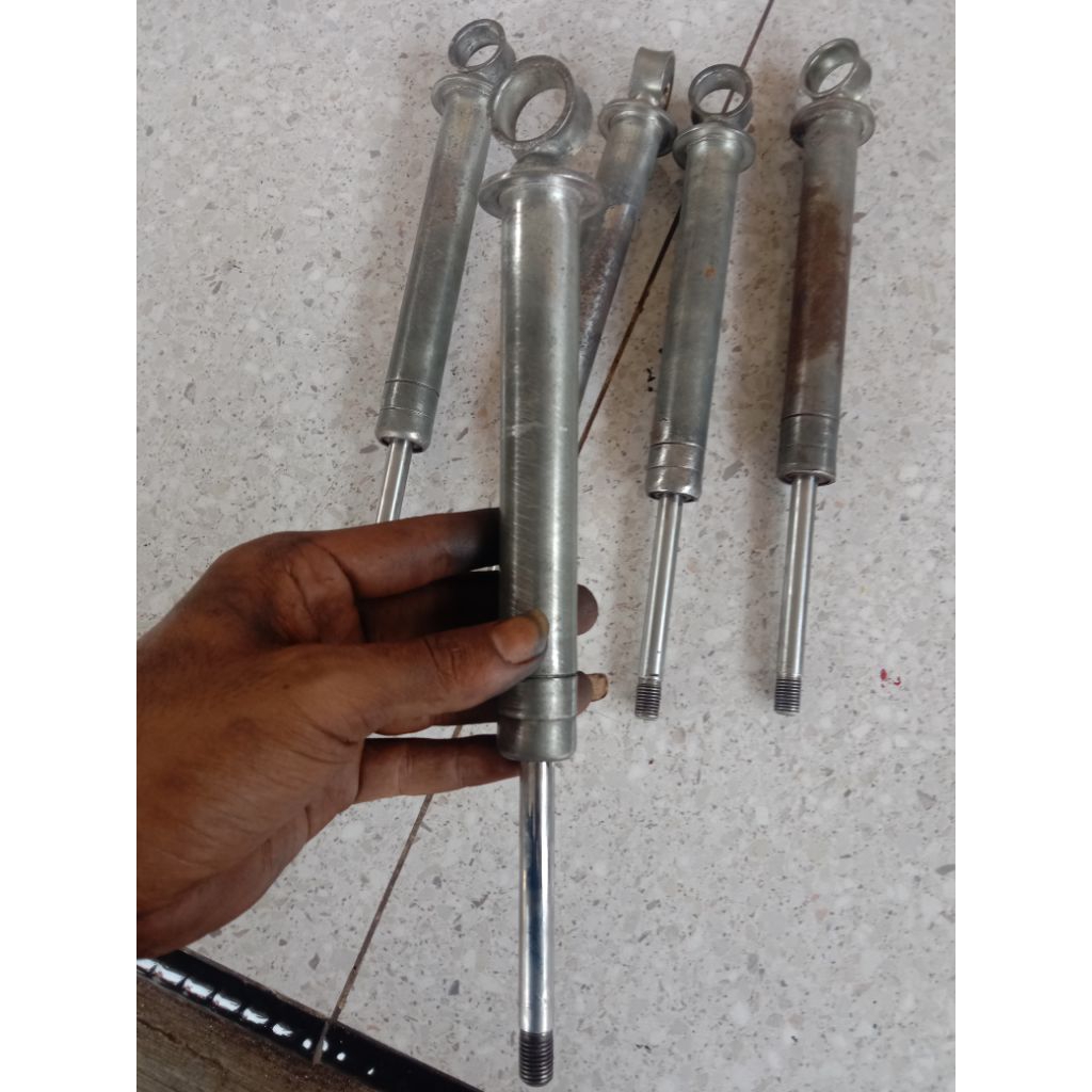 Hidrolis Shock Belakang Supra x 125, Supra lama,Jupiter,,Vega dll