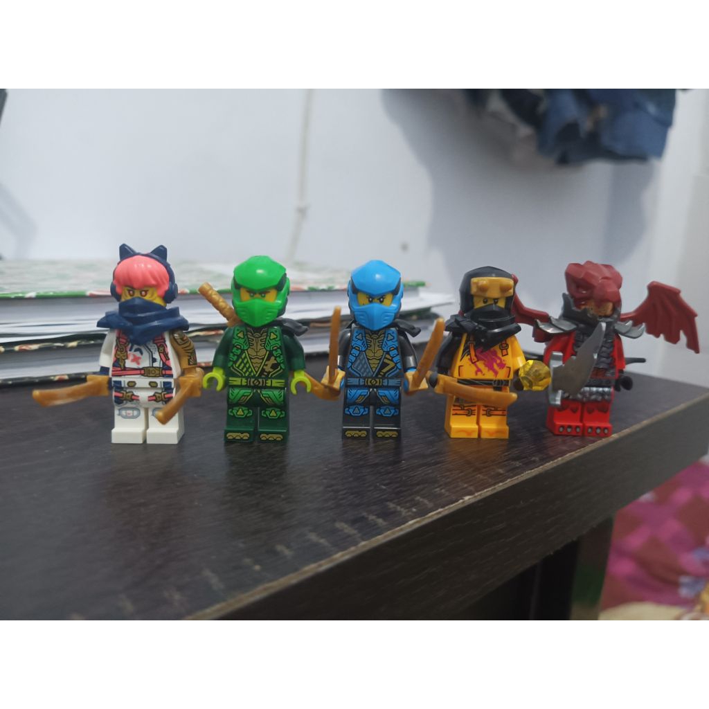 Lego Ninjago 4 buah (Nya,arin,Sora, Lloyd,sama naga) ORI nominus