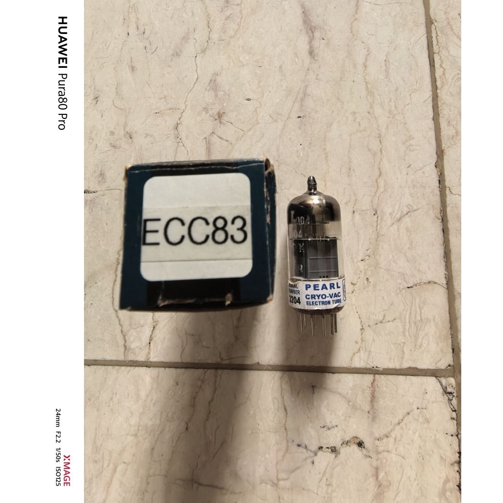 1 buah CV4004 / Ecc83 / 12AX7 Mullard Cryo