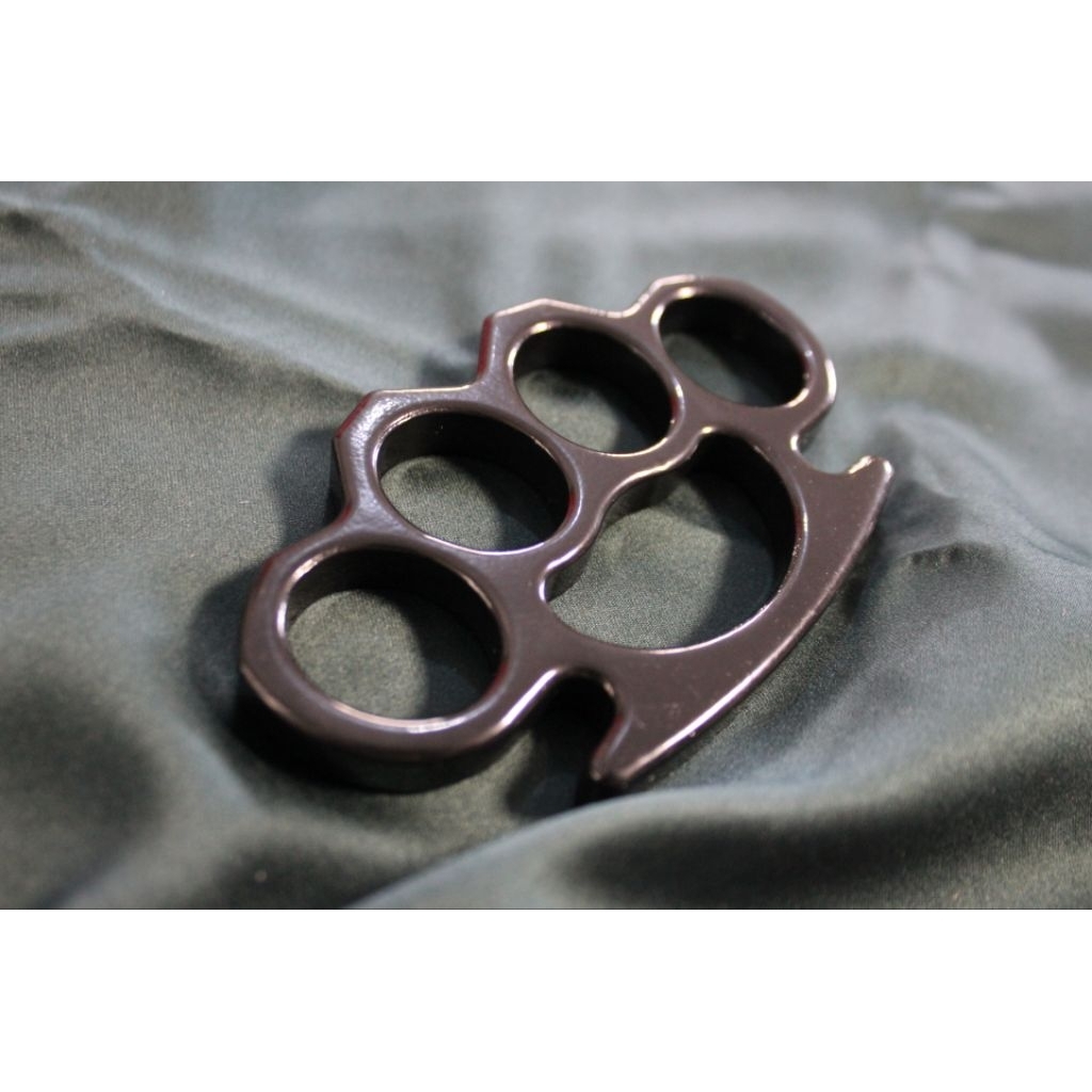 Alat Pelindung Diri Knuckle Duster - Besi tebal hitam dan Pelangi