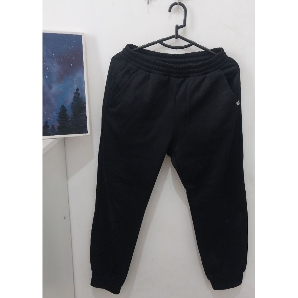 [ Preloved ] Celana Training Pria Anak Hitam Brand