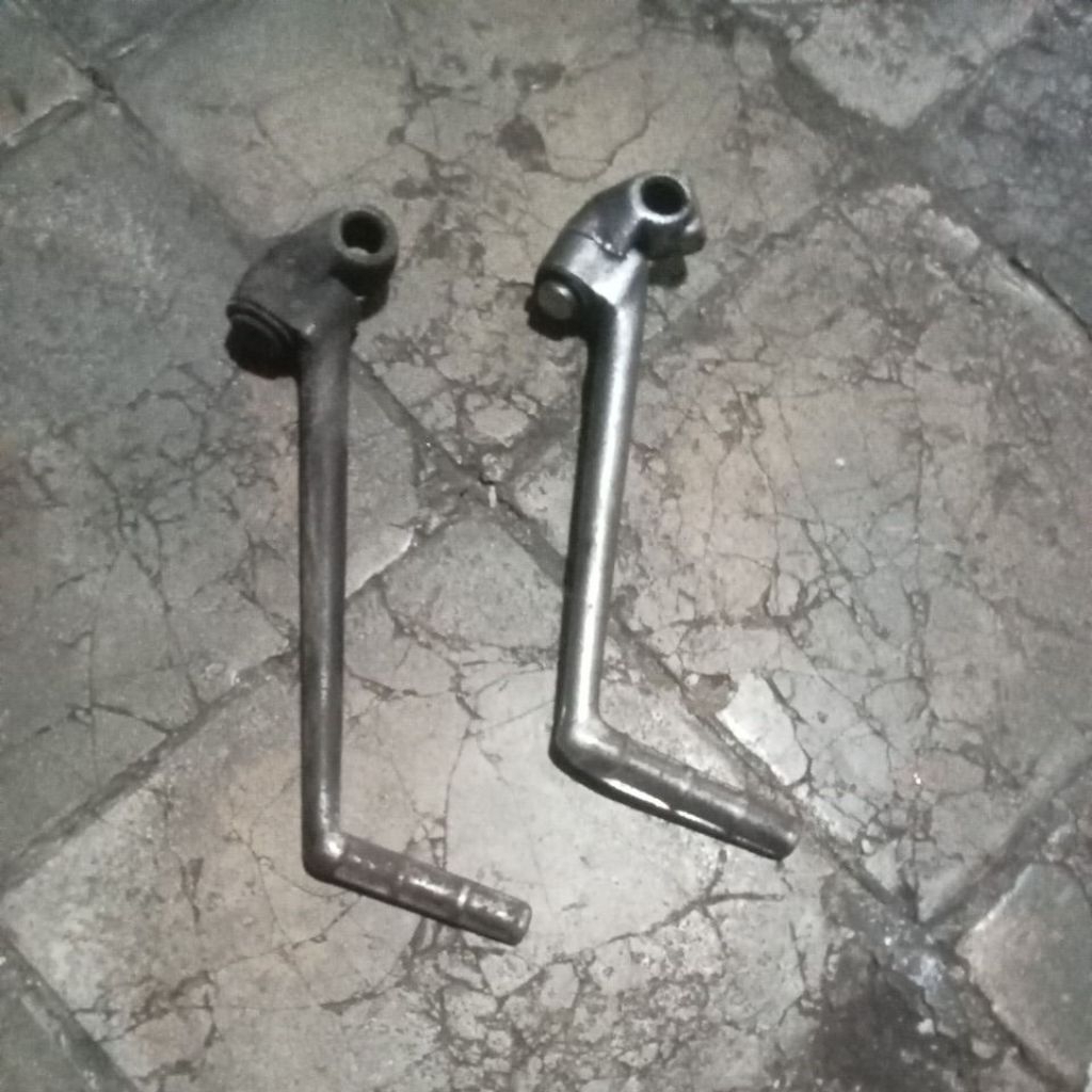 pedal starter, engkolan, selahan yamaha Jupiter Z, vega R asli copotan original