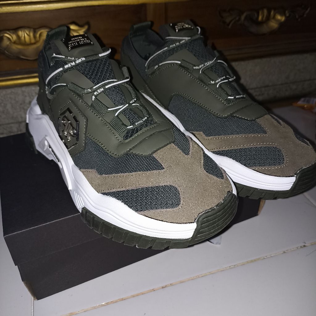 sepatu second Philipp plein sz 43