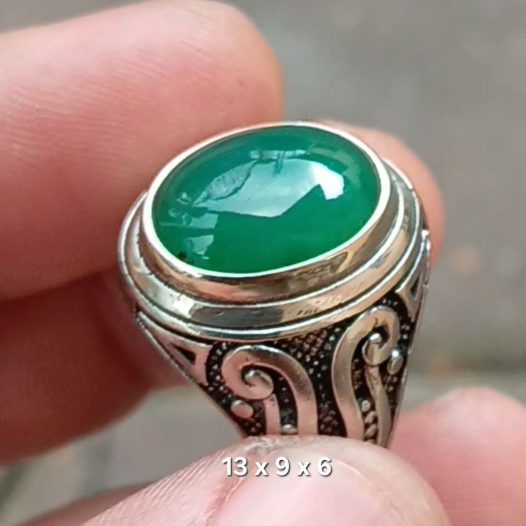 NATURAL CINCIN BATU BACAN PALAMEA