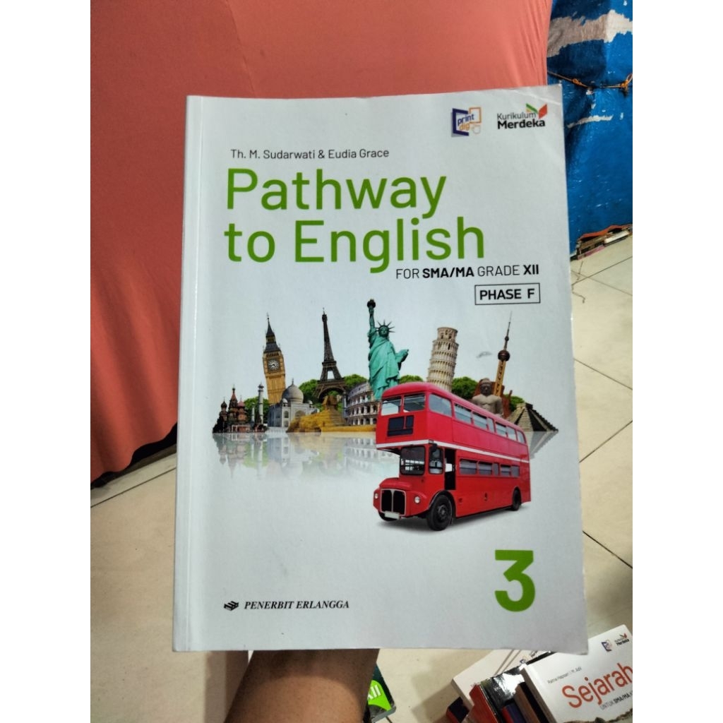 buku pathway to english kelas 12 kurikulum merdeka