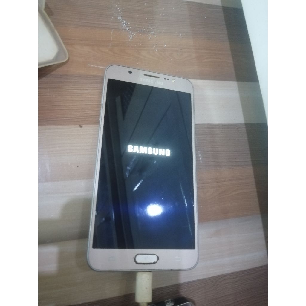 lcd samsung j7 2016 copotan ori.ada minus