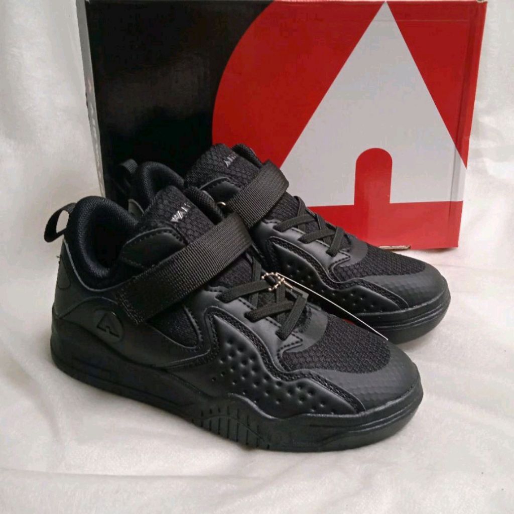 Sepatu Hitam Polos Sekolah Anak AIRWALK Kids' Sneakers Full Black
