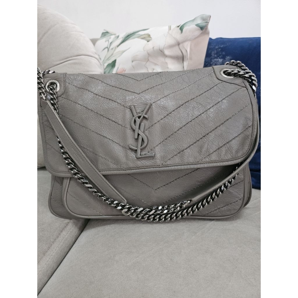 tas YSl