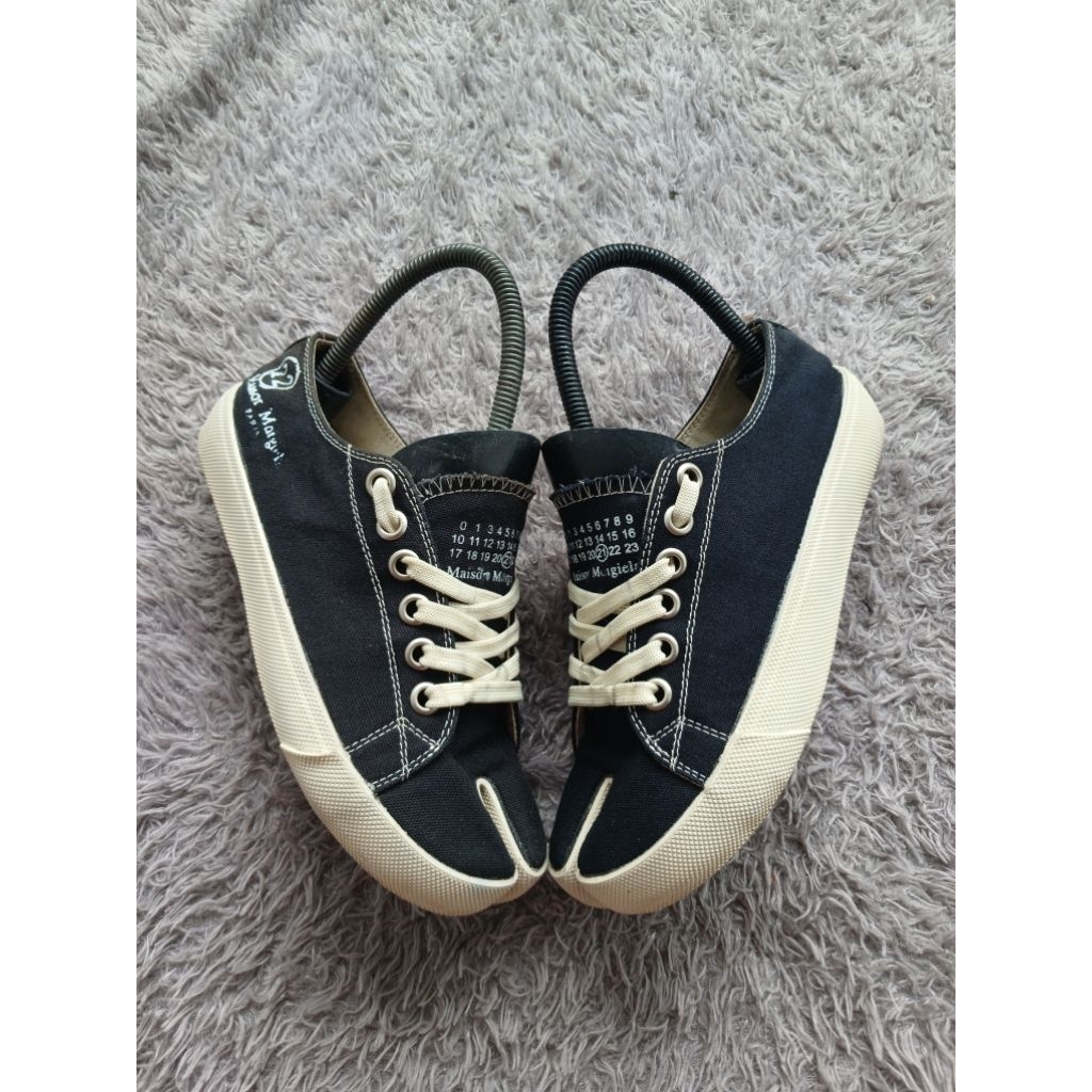 sepatu tabi 11-12 mirip maison margiela size 36/23cm made in italy mulus