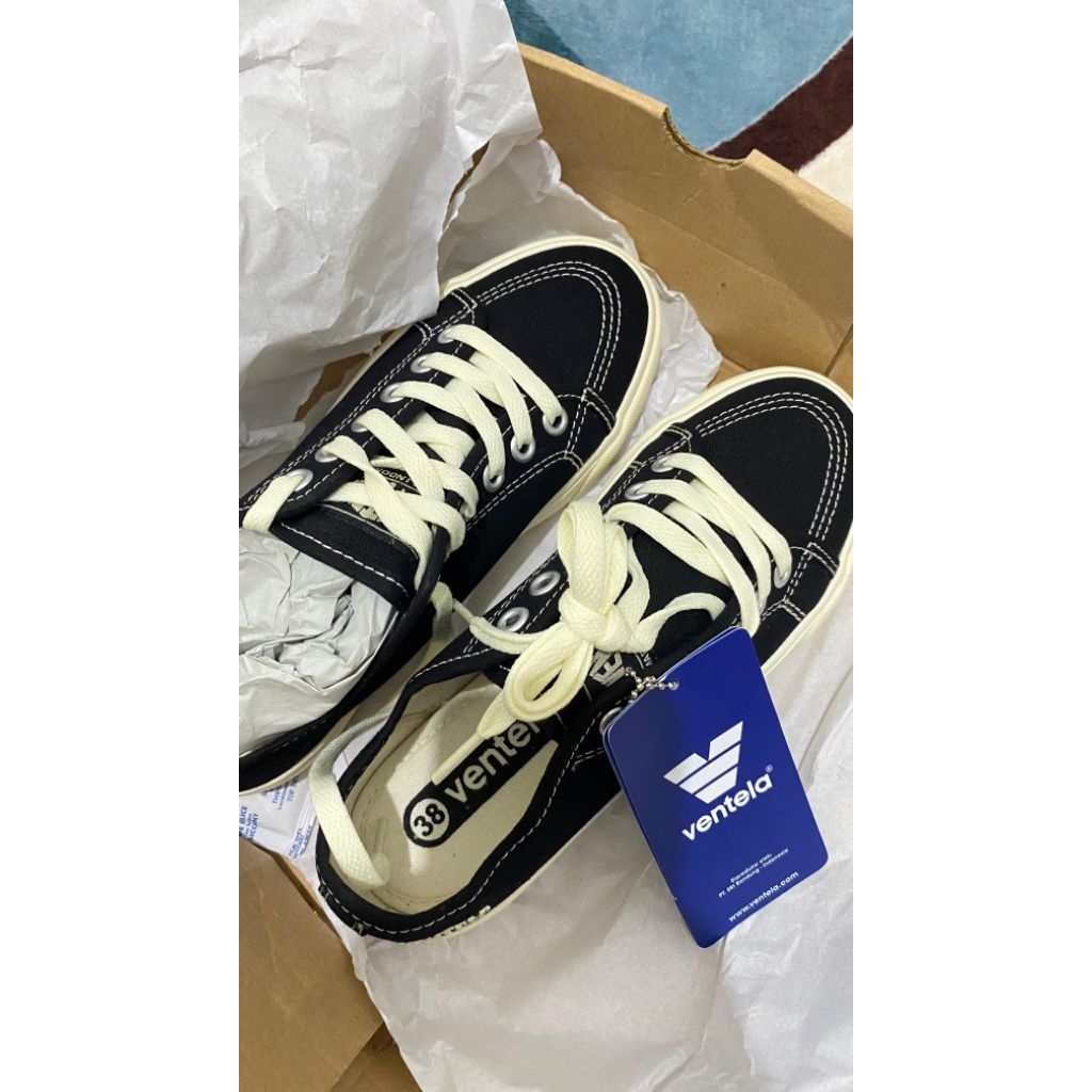 Sepatu VENTELA Ukuran 38