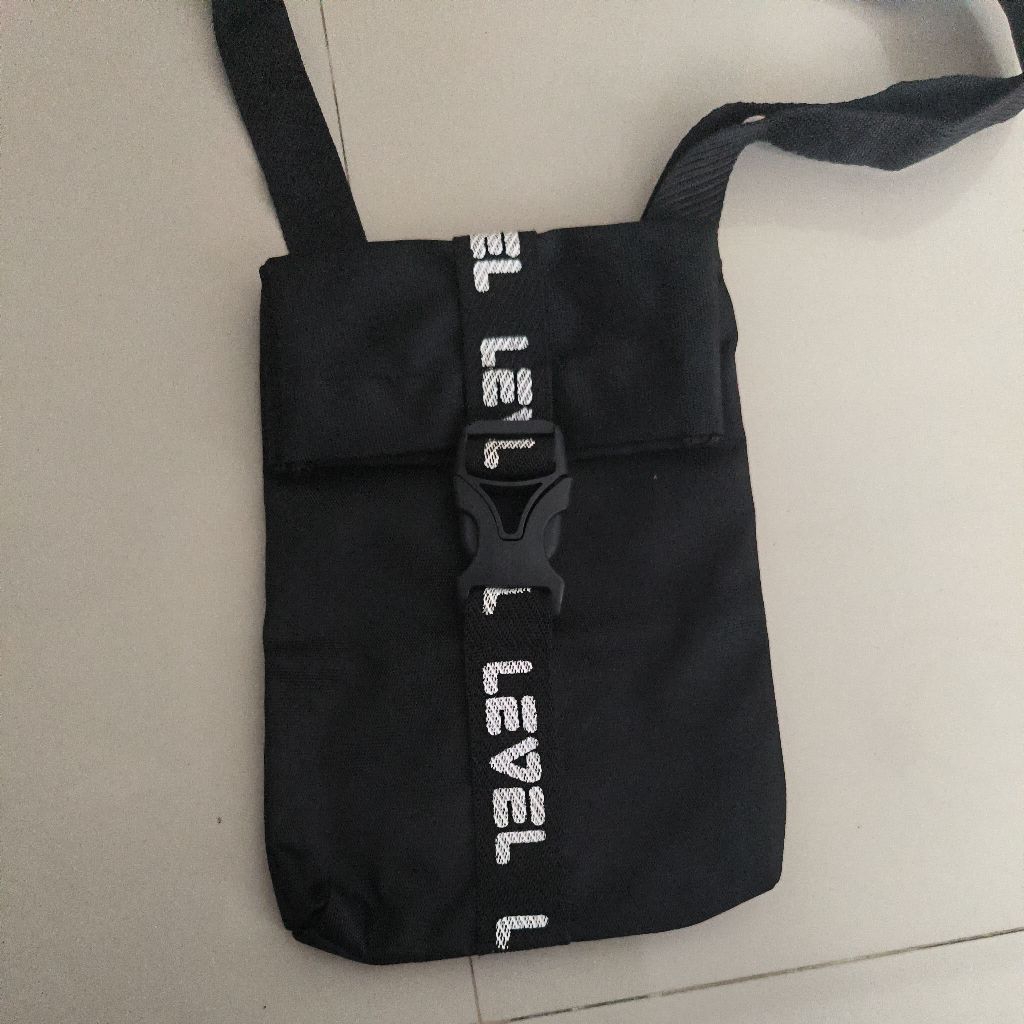 tas hp hitam black bagus tas olahraga