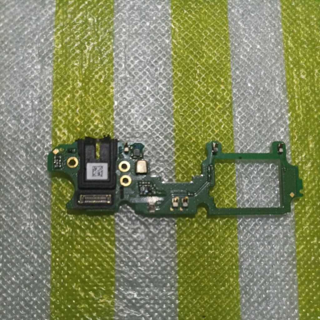 papan mesin bawah realme 5 pro