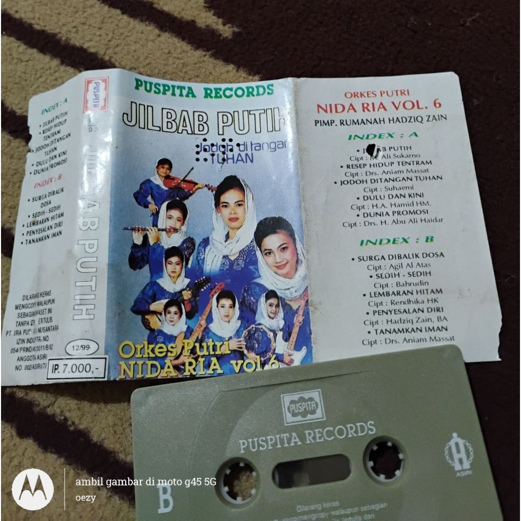 Kaset pita Nida Ria - jilbab putih