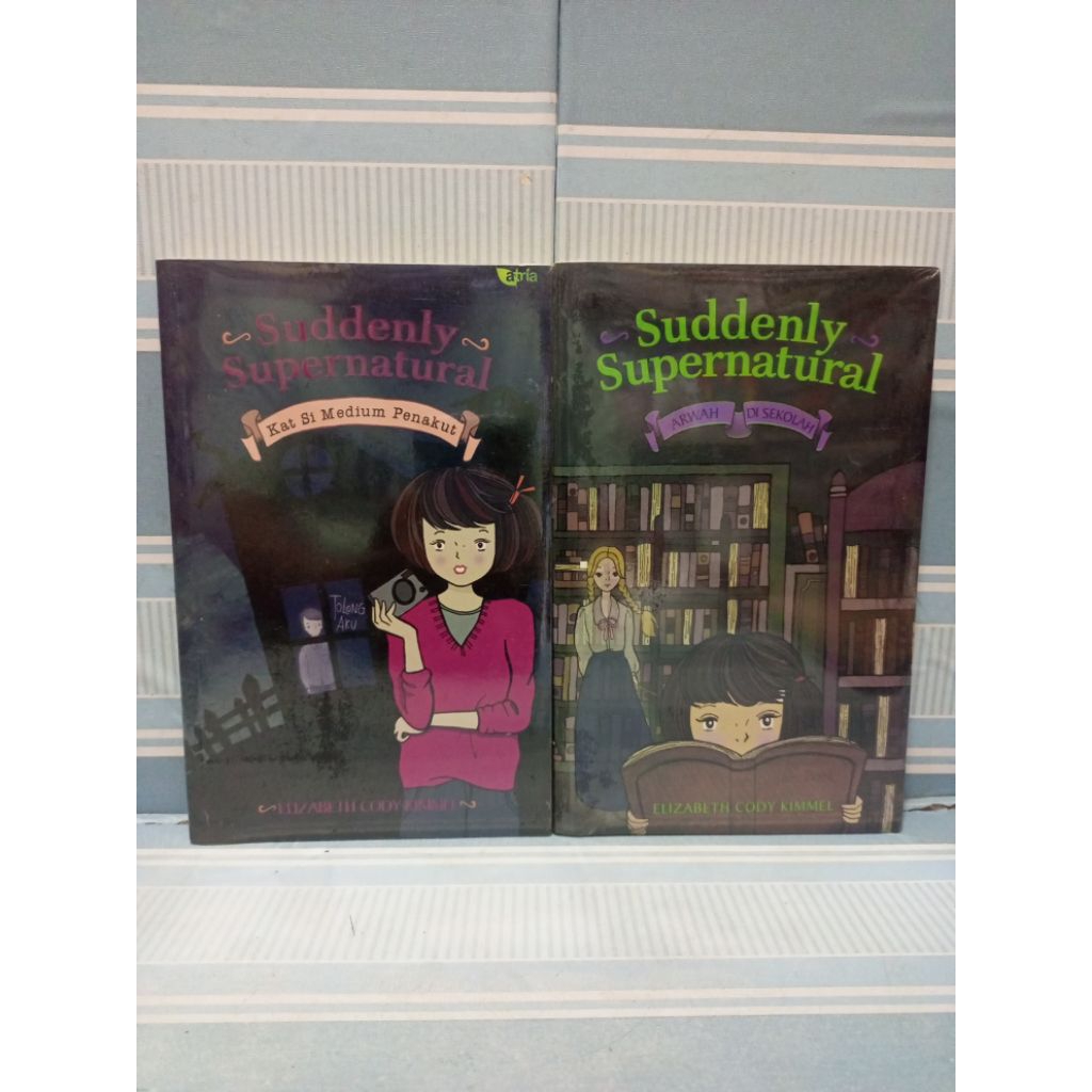 Novel suddenly supernatural paket ada 2 judul/seri