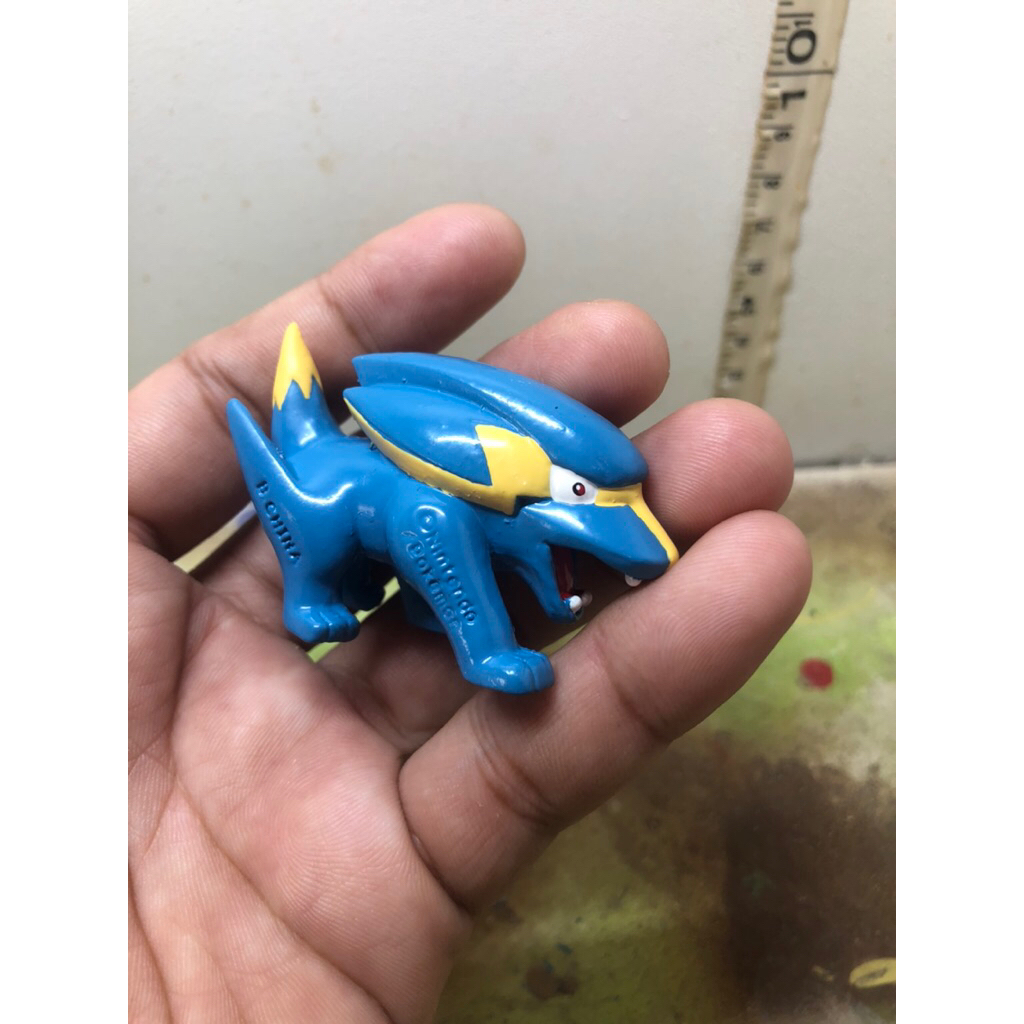 Figur Pokemon Shiny Electrike