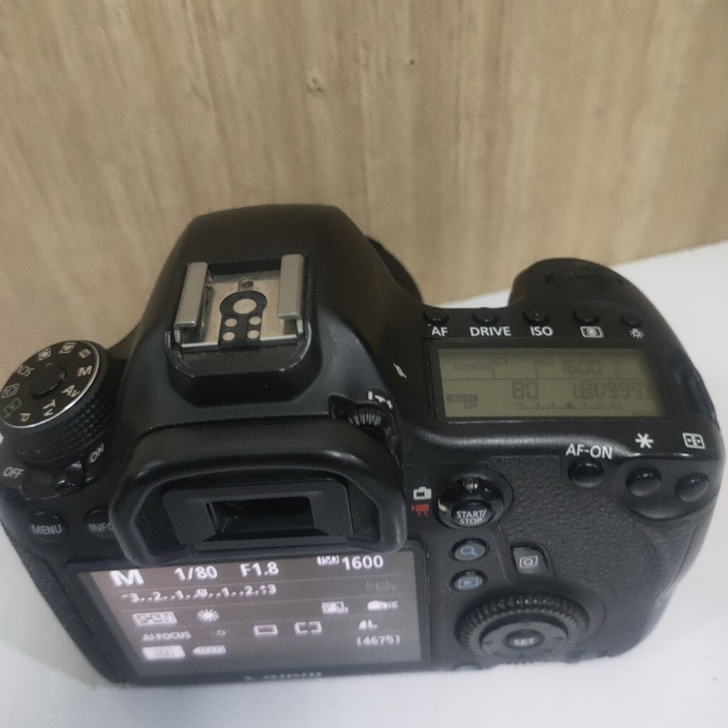 camera Canon 6d lensa Canon 50 f1.8