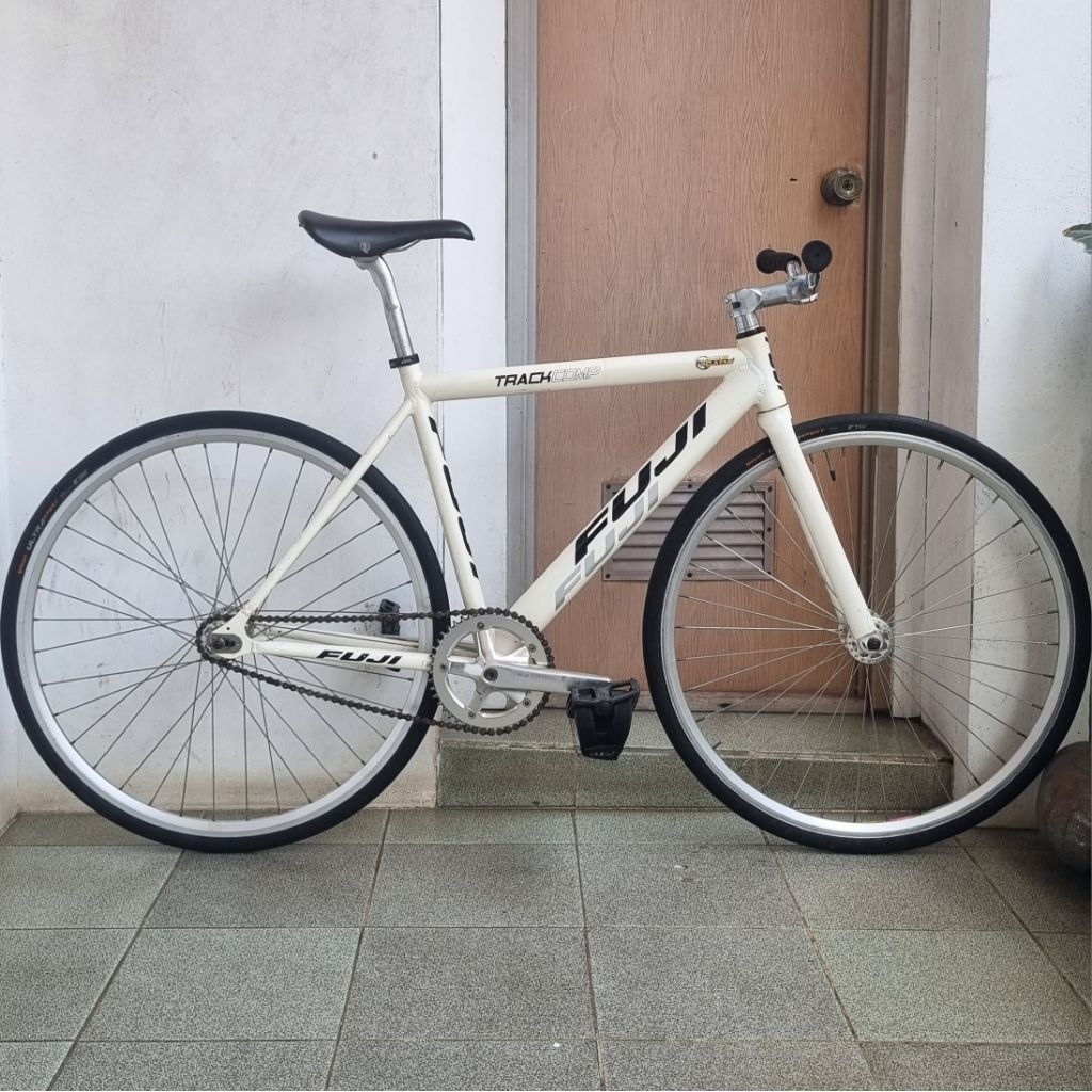 Fullbike fixie fuji trackcomp sz 50 alloy. fork leader. second