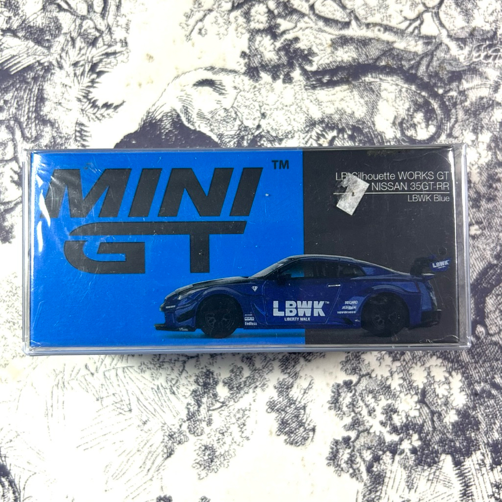Mini GT Nissan 35GT-RR LBWK #299