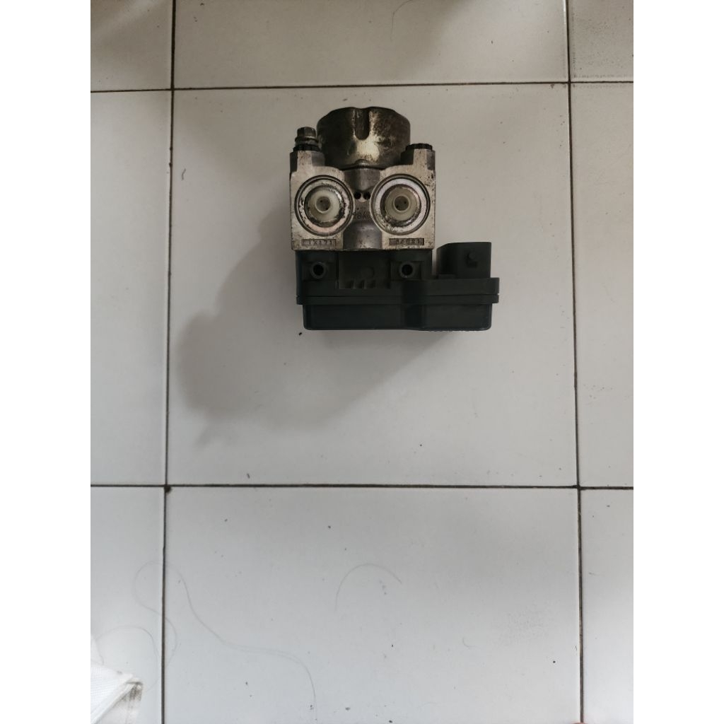 Modul Abs Module Rem ABS Actuator Original Toyota Rush Daihatsu Terios Modul D7