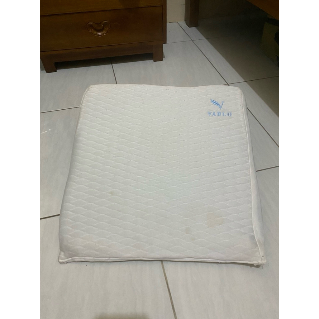 Vablo Lumbar Pillow / Wedge Pillow Memory Foam / Back Support Pillow