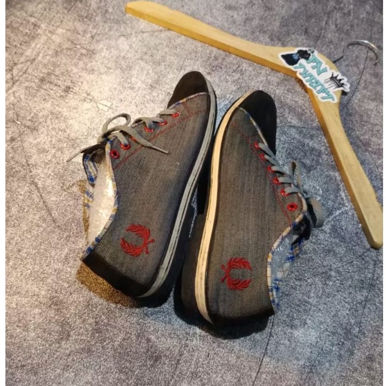 sepatu fred Perry vintage