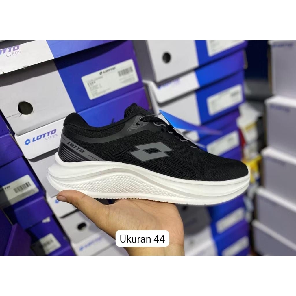 sepatu sport runing lotto hitam polos original ukuran 44