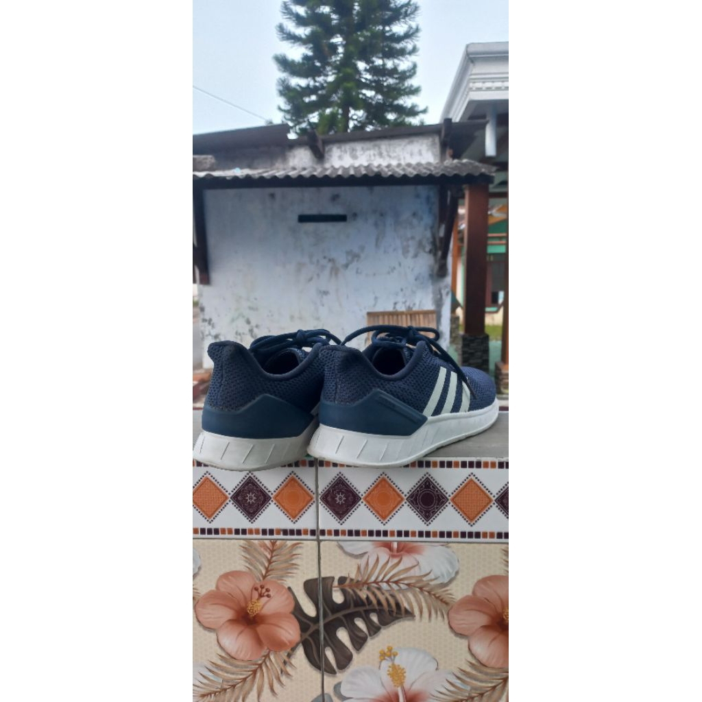 Adidas Questar Flow NXT