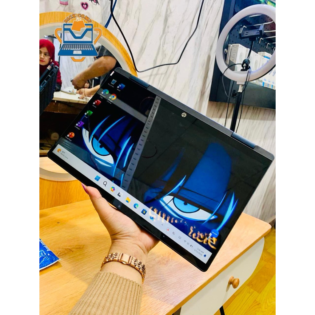 Hp Pavilion x360. core i3 gen 12. ram 8/512gb ssd. normal mulus