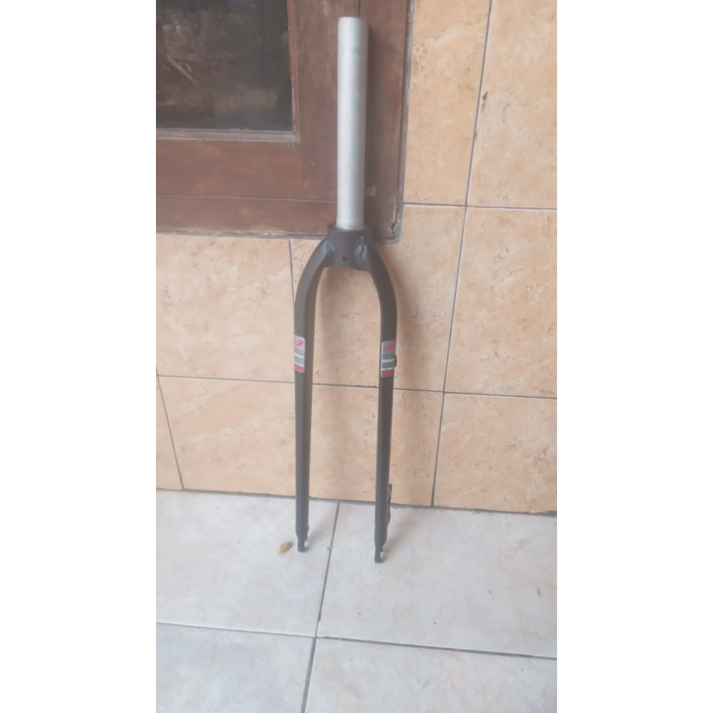 Fork rigid Aloy disc 27,5/700 atau 29ers