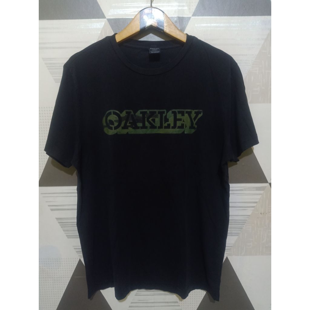 Tshirt Oakley Size L