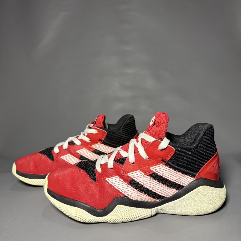 Sepatu basket second Adida harden Stepback , size 38 insol 24,5 cm