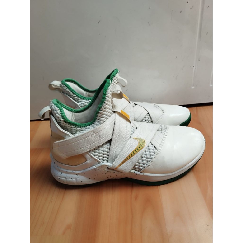 SEPATU BASKET SNEAKERS CASUAL NIKE LEBRON SOLDIER SIZE 43 BEKAS PRELOVED