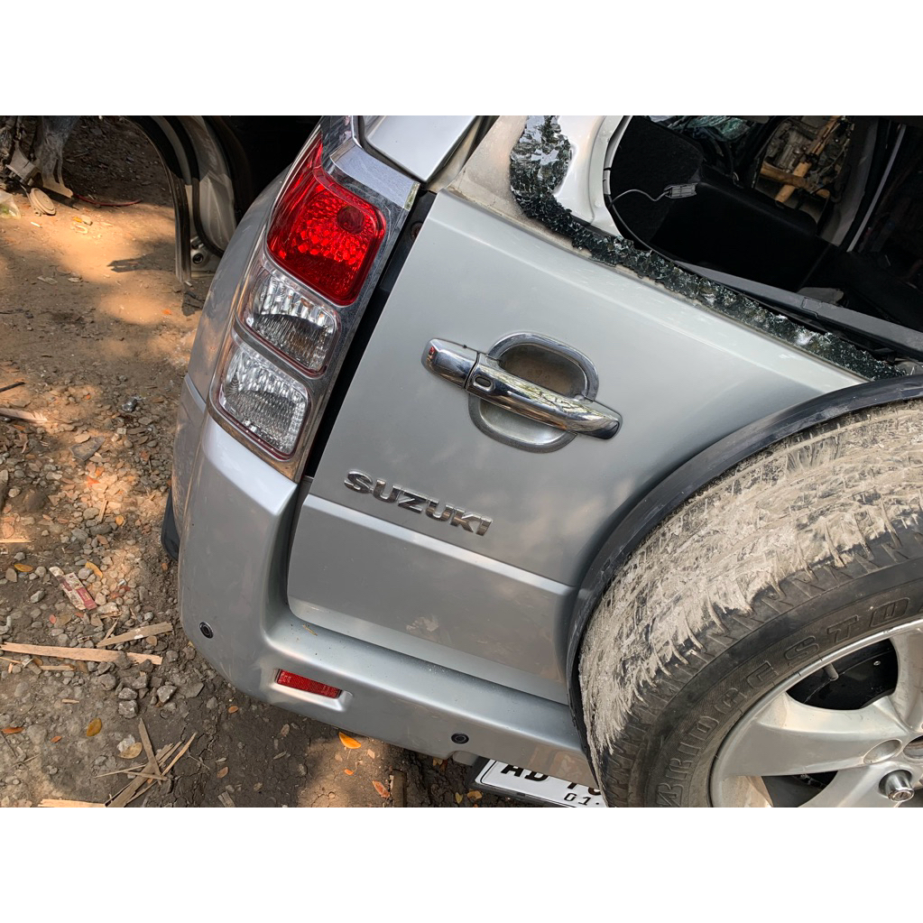 stoplamp kiri grand vitara