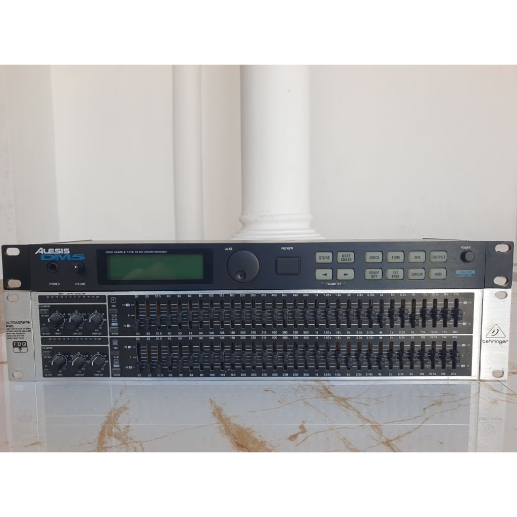 Equalizer Behringer FBQ3102HD