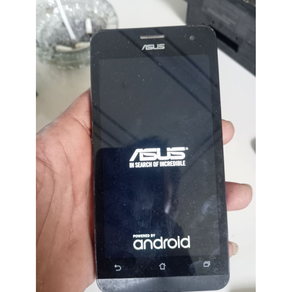 hp minusan ASUS ZENFONE 5 minus LCD tidak bisa d sentuh baca deskripsi