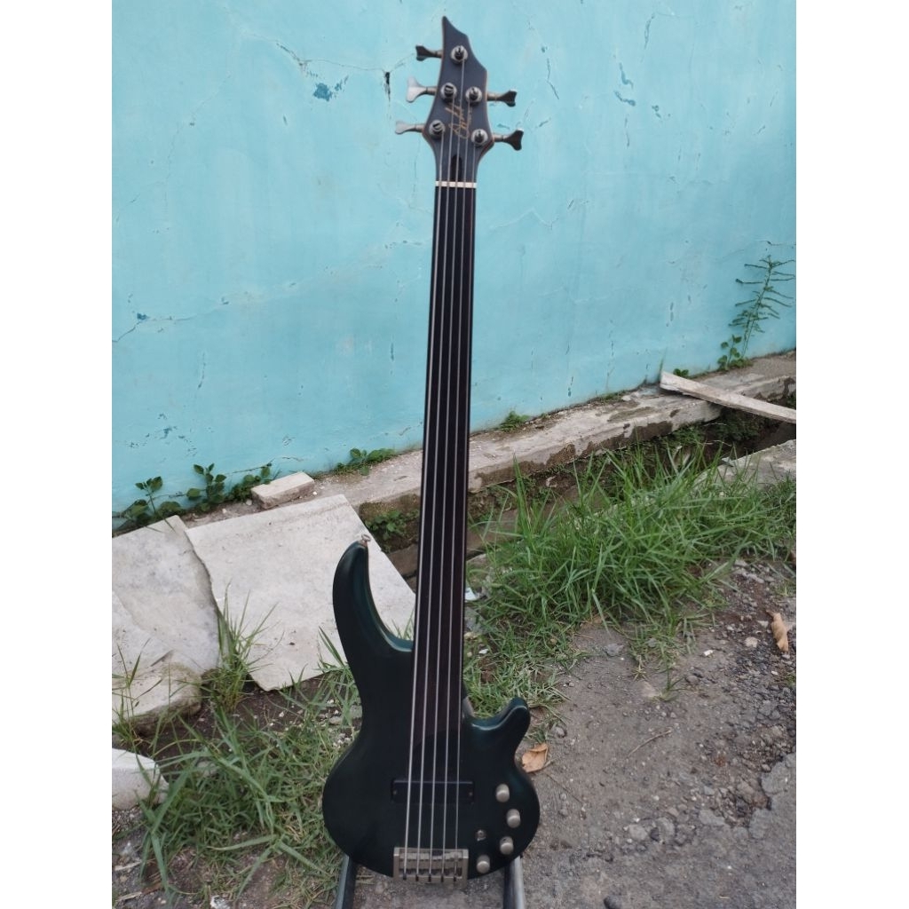 GITAR BASS CORT CURBOW 5 FRETLESS SECOND