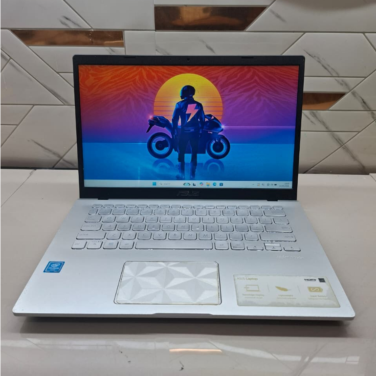 LAPTOP SECOND Asus A409M Intel celeron 4020 Ram 4gb Ssd 256gb  Layar 14inchi  Keyboard backlight