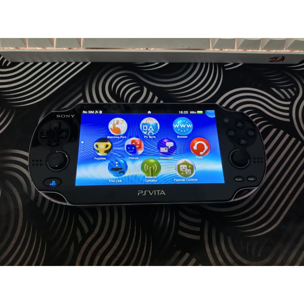 PS Vita PSVita Fat OLED 64Gb CFW Henkaku Permanen