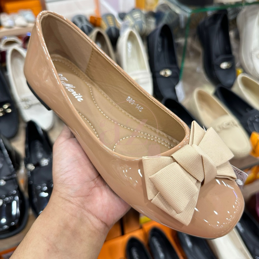 St. Moritz sepatu casual sekolah kerja wanita flat shoes glossy berkilau Tan coklat beige pita