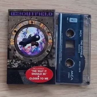 Kaset THE OUTFIELD - Rockeye, (Mulus)