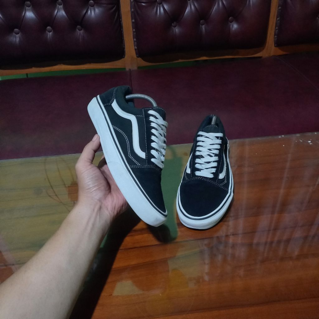 VANS OLDSKOOL SEPATU SECOND BRANDED SNEAKERS KASUAL PRIA WANITA