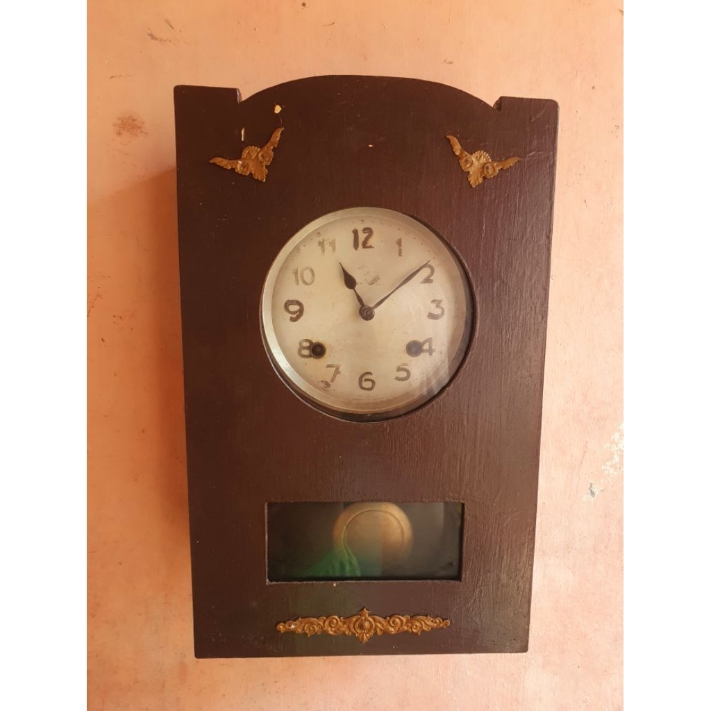 Jam dinding kayu antik jadul 2 lubang merk trade mark