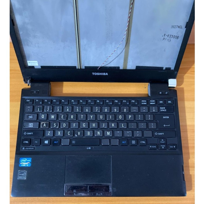 casing laptop Toshiba dynabook r732/g fullset