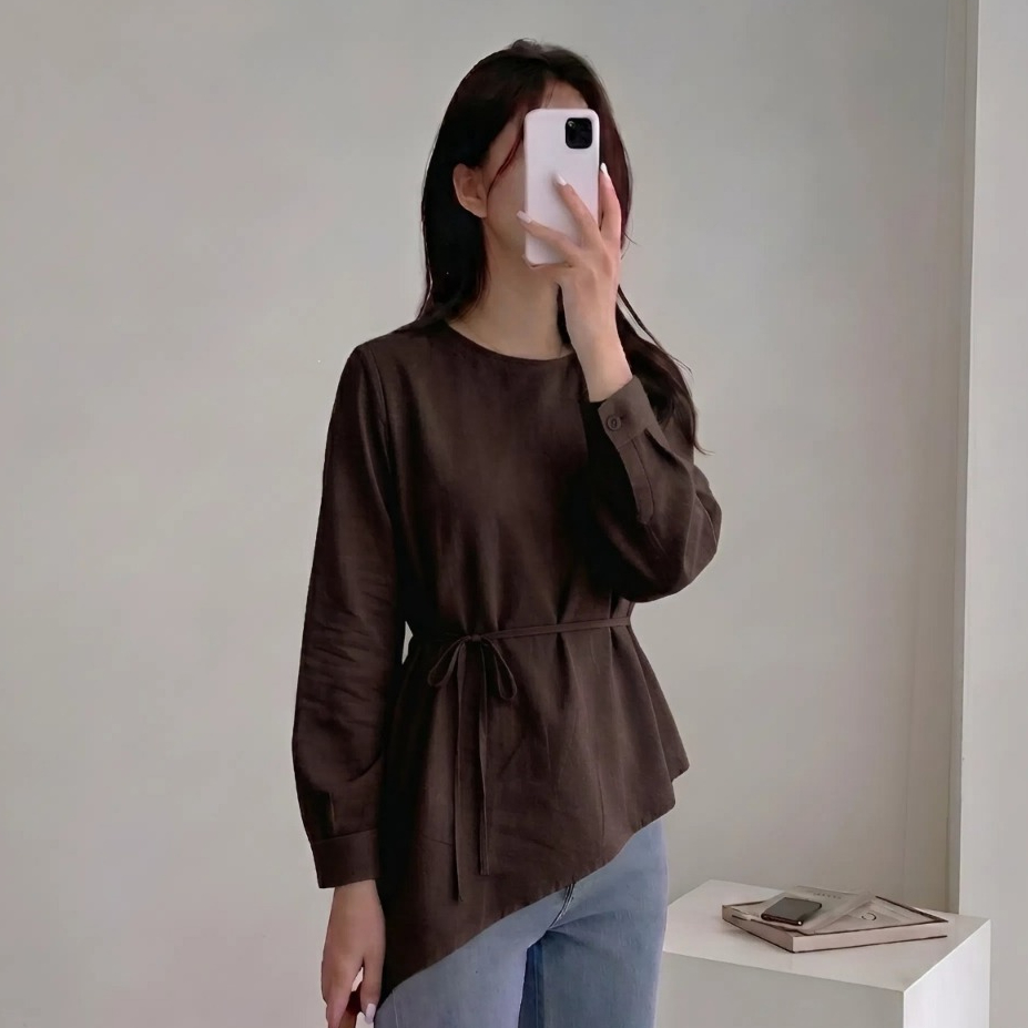 BLOUSE ASIMETRIS RAYON TWILL MINA | ATASAN WANITA TALI SERUT MINIMALIST LOOK