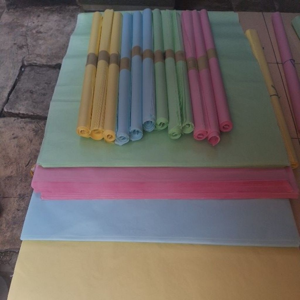 Kertas  Layangan warna