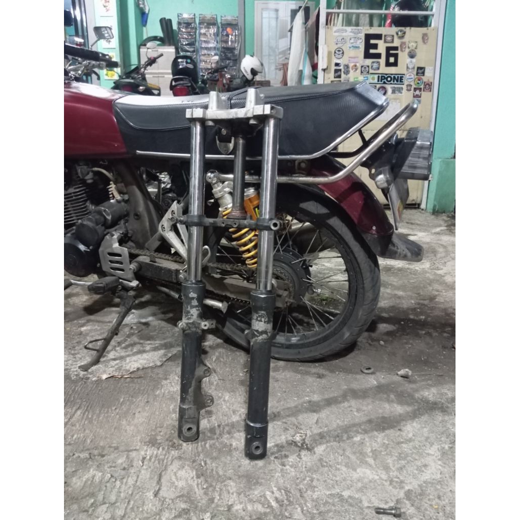 Shock depan Vixion old original copotan motor