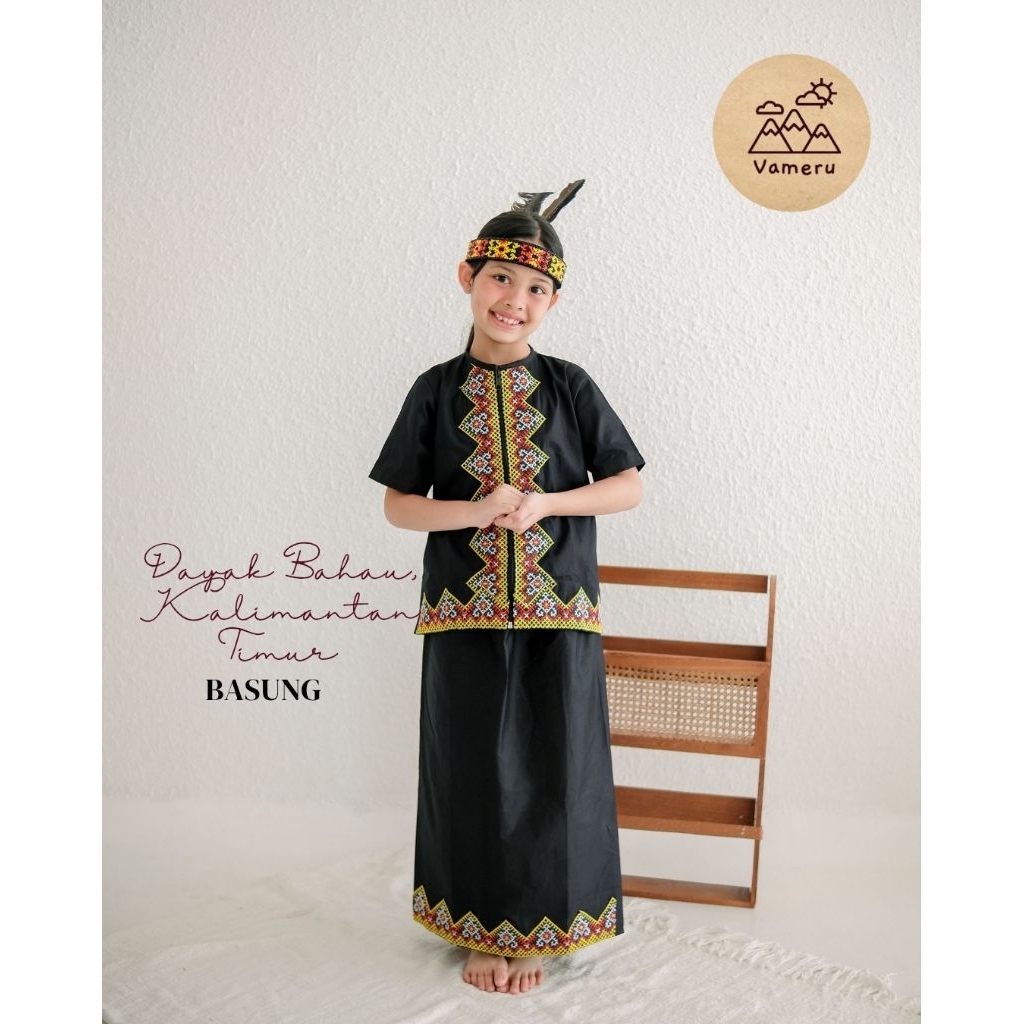 Vameru Indonesia® - BAJU ADAT ANAK PEREMPUAN DAYAK BAHAU KALIMANTAN