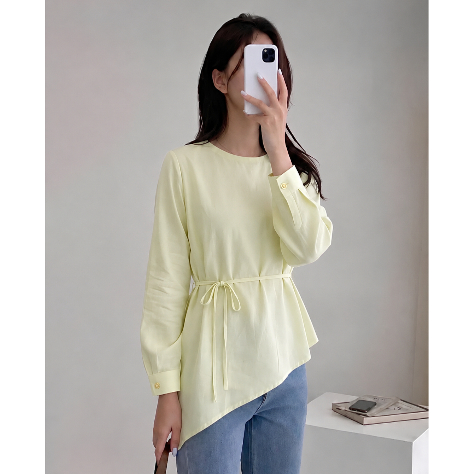 Blouse Asimetris Rayon Twill Mina - Atasan Wanita Tali Serut Minimalis Look