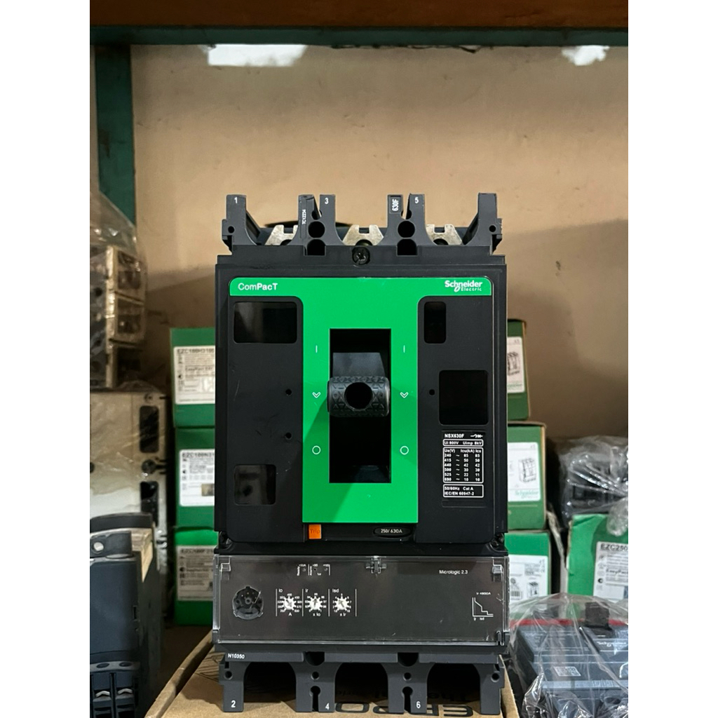 Mccb 3P NSX630F Schneider 400A-630A