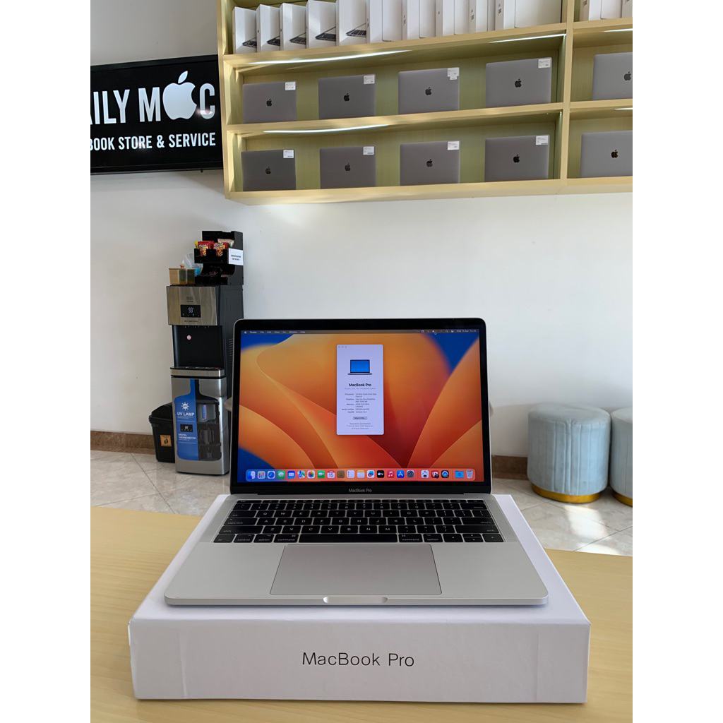 MACBOOK PRO 13" 2017 MPXU2 RAM 8GB SSD 256GB